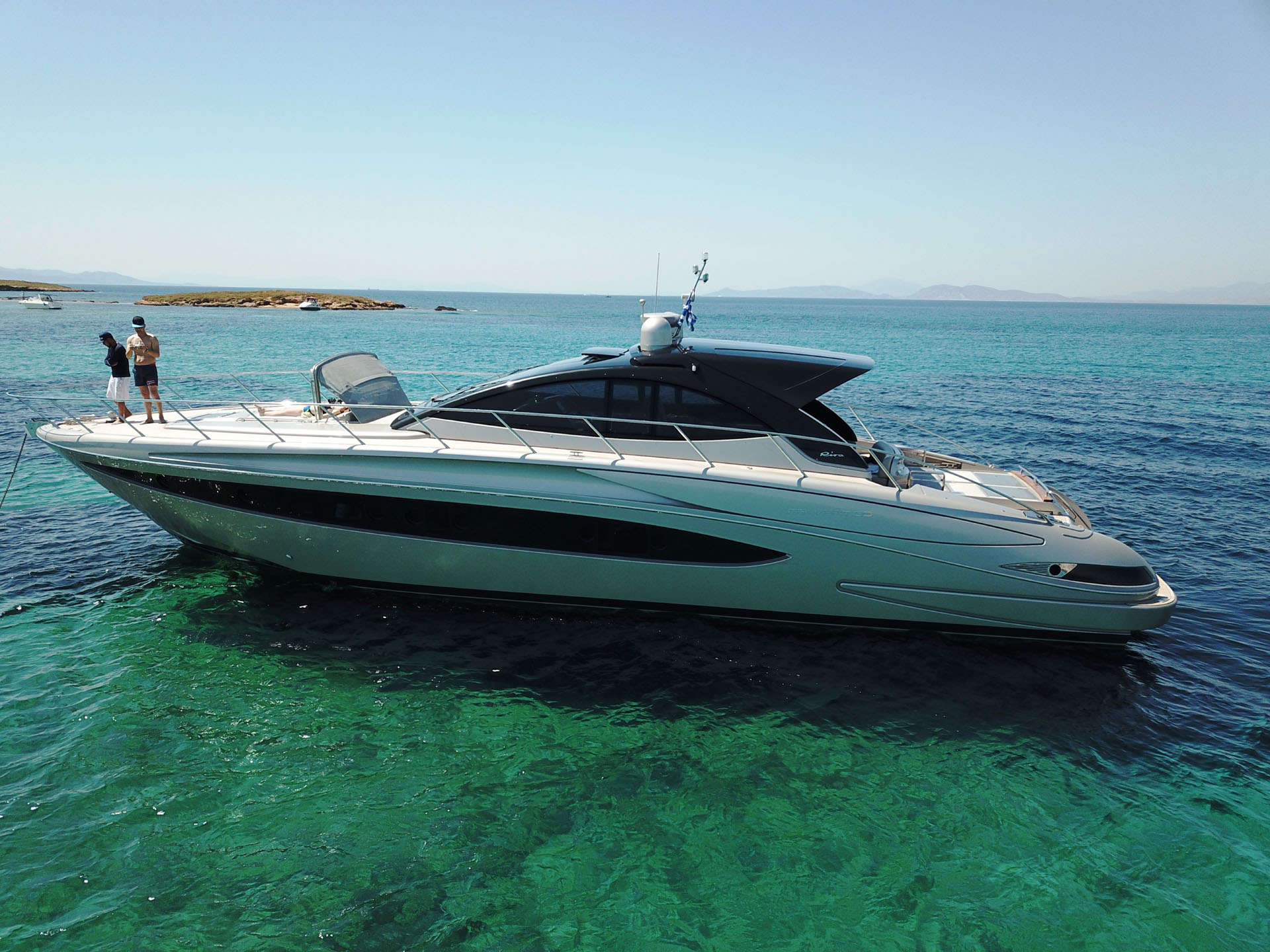 SKY Yacht Charter Details, Riva | CHARTERWORLD Luxury Superyachts